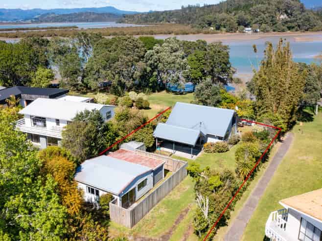 10 Robinson Road, Whitianga