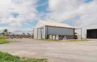 Large, high-stud warehouse