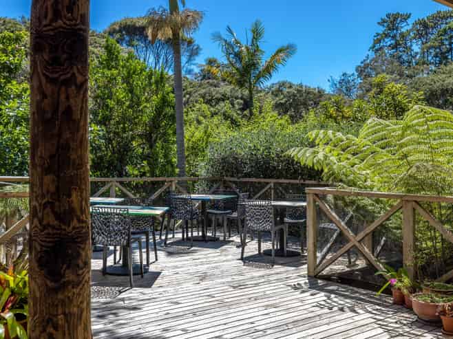 223 Ocean View Road, Oneroa