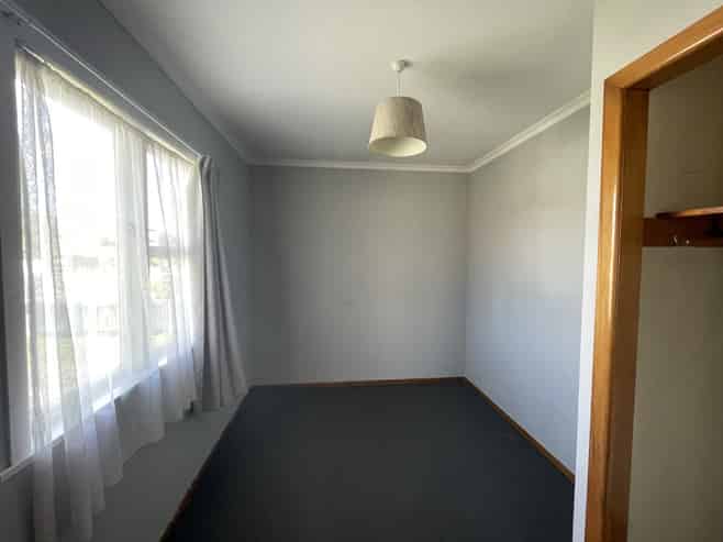 620 Nelson Street North, Mahora