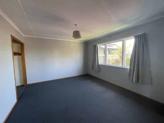 620 Nelson Street North, Mahora