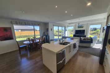 113 Southfield Drive, Lincoln