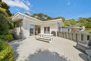 15A Cavendish Square, Strathmore Park