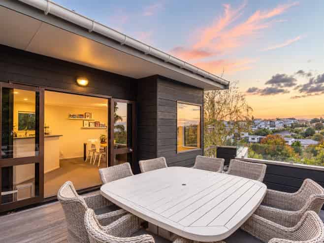 12 Braemar Road, Rothesay Bay