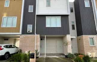 7 Ceramic Lane, New Lynn