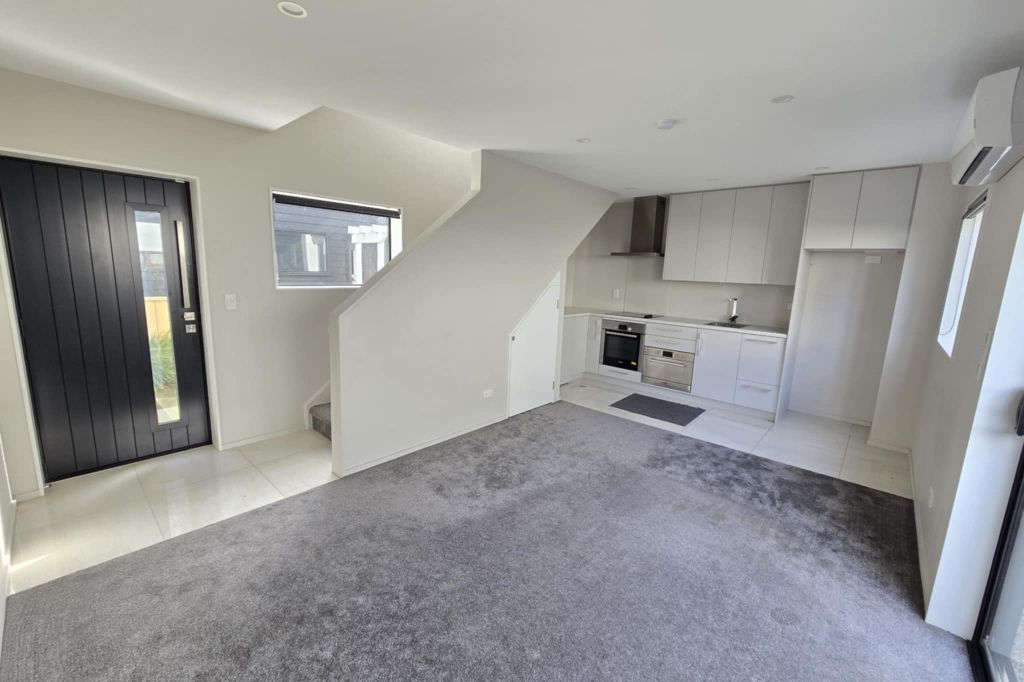 1 Bedroom Townhouse in City Center 2