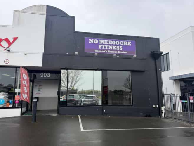 A Versatile Showroom & Retail Opportunity