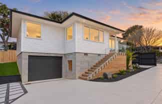 64A McDowell Crescent, Hillcrest