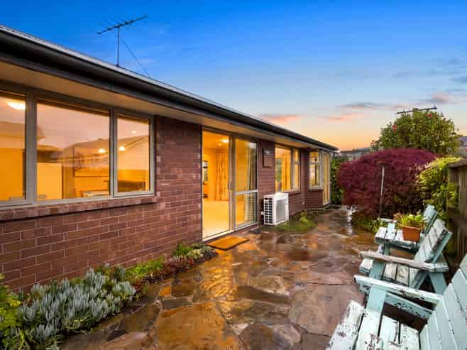 48 Walton Street, Kenmure