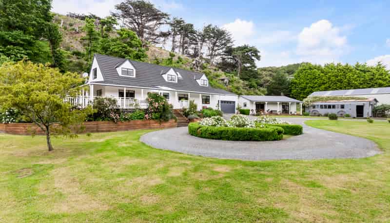 474B Makara Road, Makara