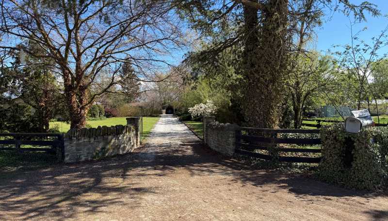 388 Blackstone Hill Runs Road, Becks