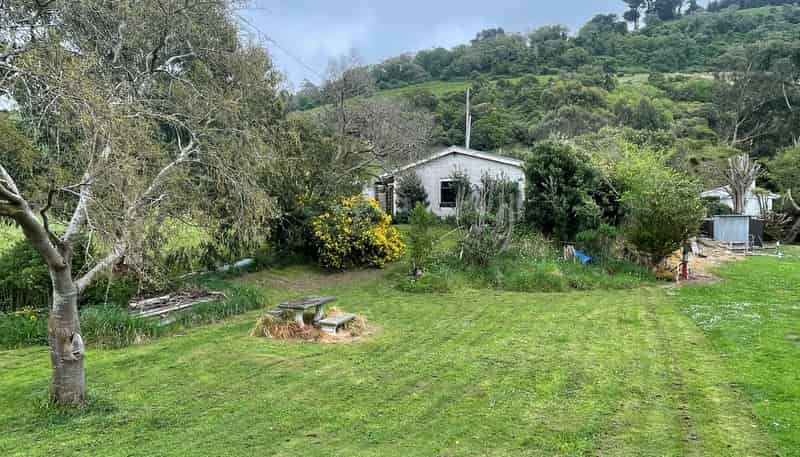 8 Baird Street, LONG BEACH