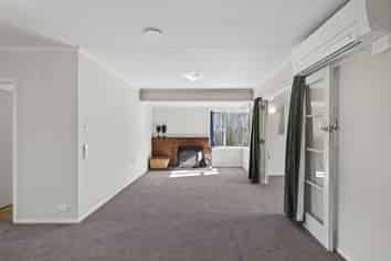 26 Clawton Street, Westown
