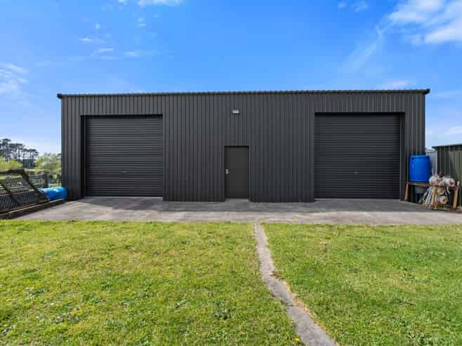 1484 Egmont Road, Egmont Village