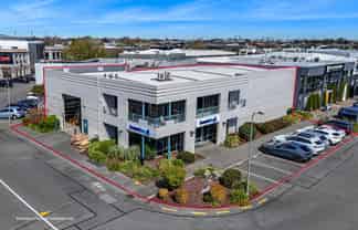 Prime location - options to invest or occupy