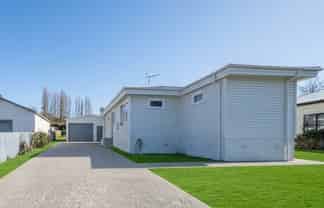 4 Collins Street, Waipawa