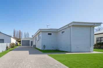 4 Collins Street, Waipawa