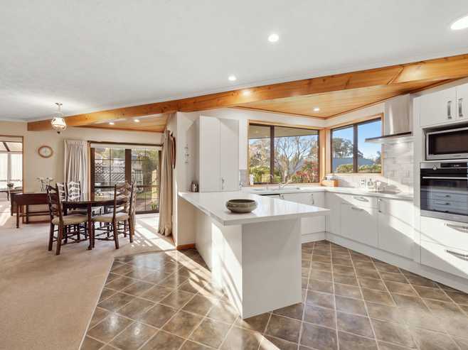 21 Ferntree Drive, Wakari