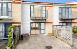 3/3 Ambrico Place, New Lynn