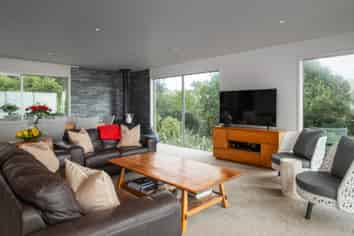 1 Lloyd George Road, Wainui
