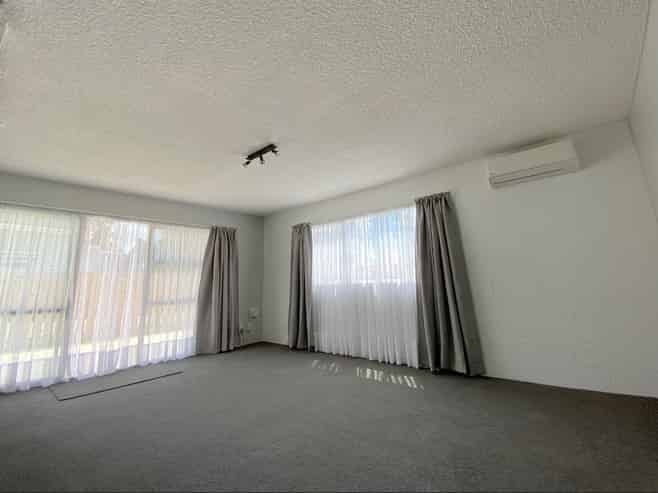 1/54 Pembroke Street, Hamilton Lake
