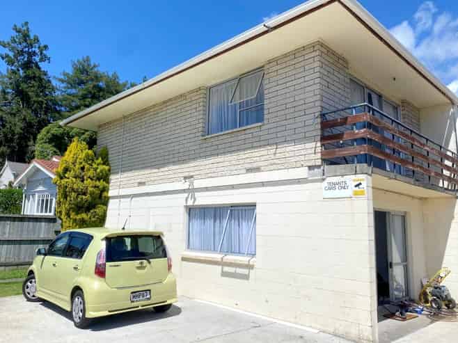 1/54 Pembroke Street, Hamilton Lake