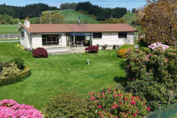 571 Three Mile Hill Road, North Taieri