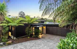 52 Braemar Road, Castor Bay