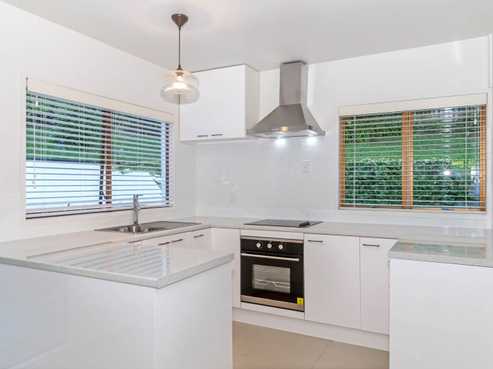 2/1 Marina Road, Torbay