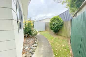 82 Islington Street, Turnbull Thomson Park