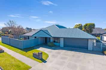 1 The Stables, Woodend