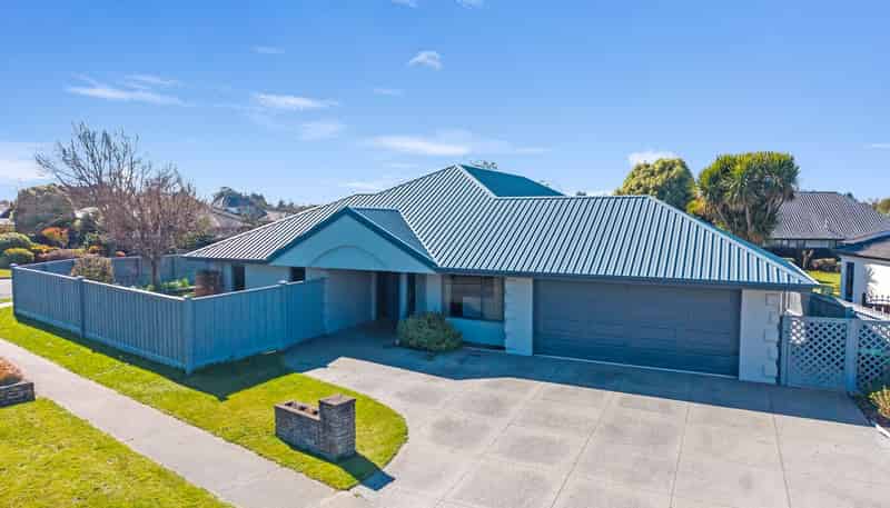 1 The Stables, Woodend