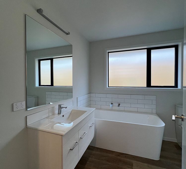 Near-New 3 Bedroom Home in Central Masterton 4