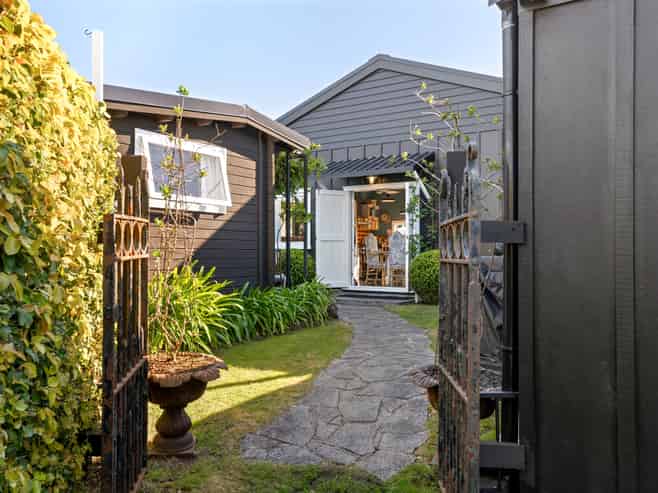 218B Leander Road, Whangamata