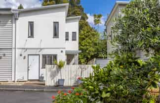 5/92 Bush Road, Albany