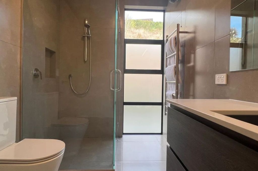 1/12 Alpine Avenue, Lake Hayes Estate 4