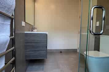 Room 1/12 Alpine Avenue, Lake Hayes Estate