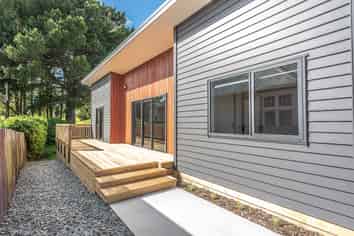 Manawatu / Whanganui - Address withheld