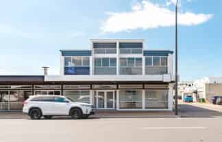 Ground floor office space - Available NOW
