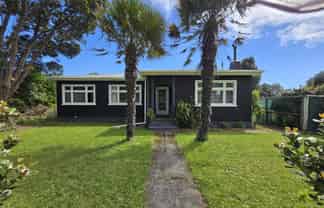29 Main Road, Hector