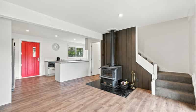 60 Newcombes Road, Amberley