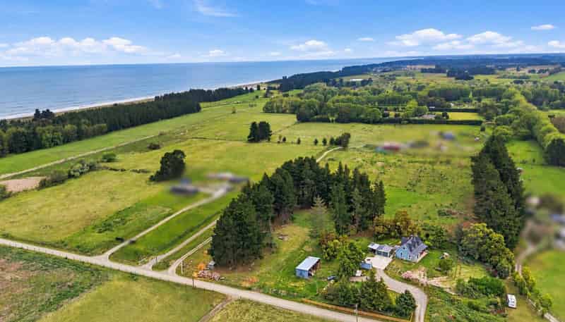 60 Newcombes Road, Amberley