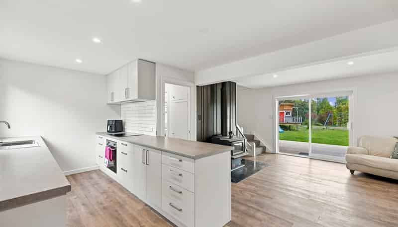 60 Newcombes Road, Amberley