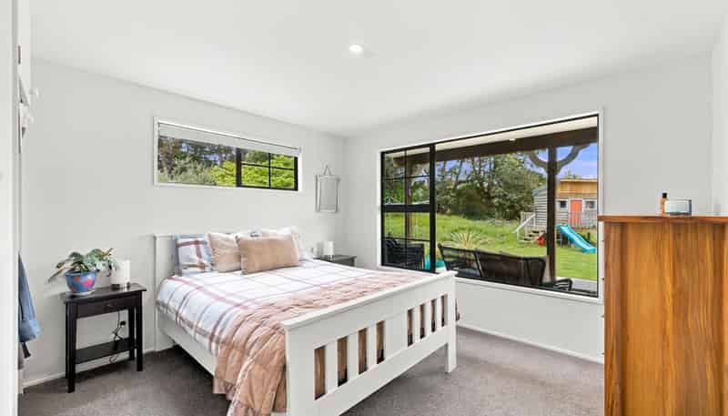 60 Newcombes Road, Amberley