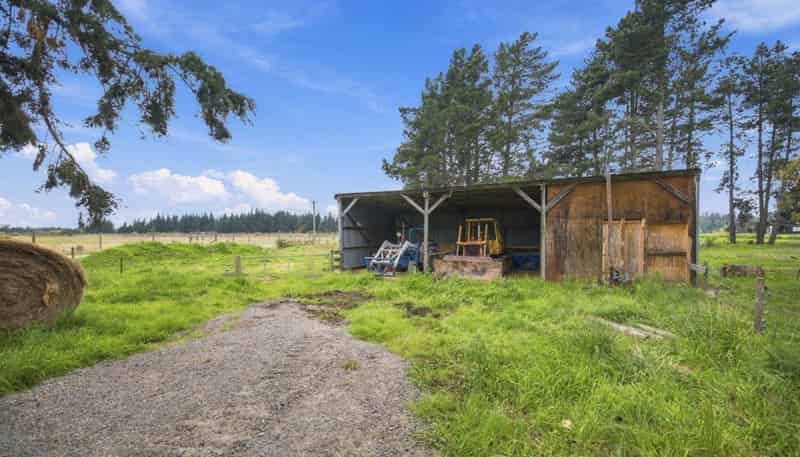 60 Newcombes Road, Amberley