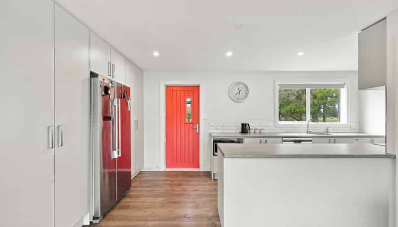 60 Newcombes Road, Amberley