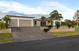 1 Charteris Rise, Riverdale