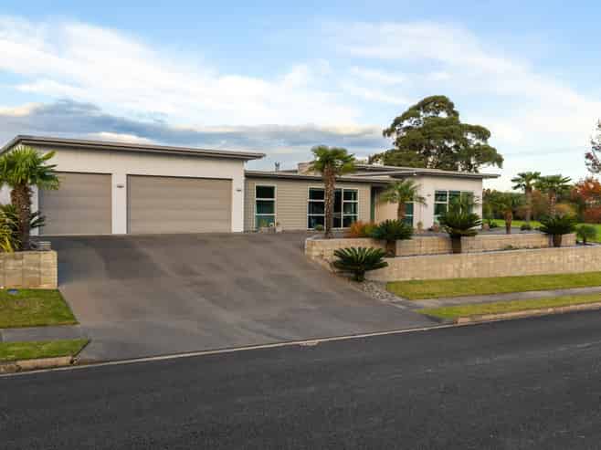 1 Charteris Rise, Riverdale