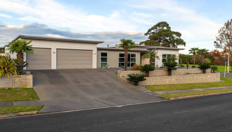 1 Charteris Rise, Riverdale