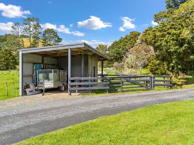 198 Harris Road, Glenbervie